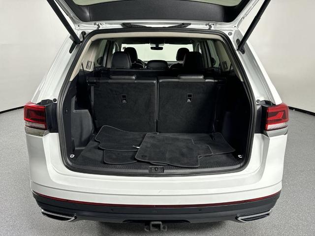 Photo of 2021 Pure White Volkswagen Atlas