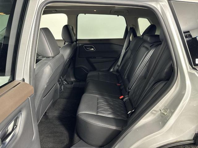 Photo of 2022 Brilliant Silver Metallic Nissan Rogue