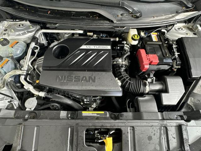 Photo of 2022 Brilliant Silver Metallic Nissan Rogue