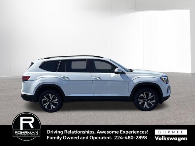 Photo of 2026 Opal White Pearl Volkswagen Atlas