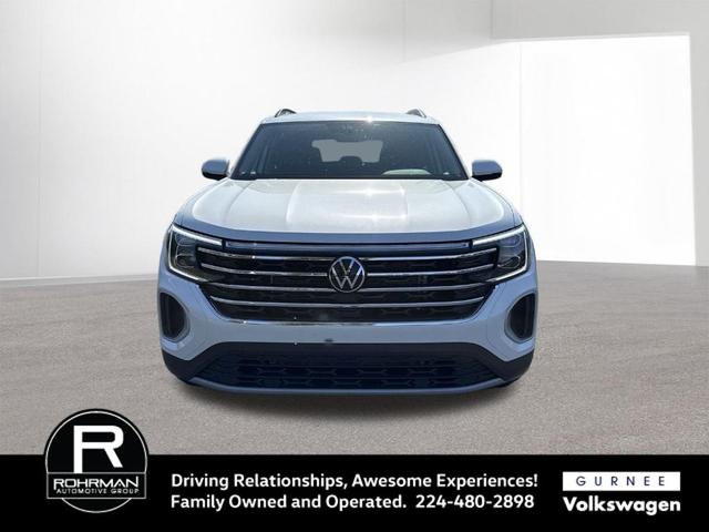Photo of 2026 Opal White Pearl Volkswagen Atlas