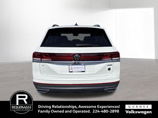 Photo of 2026 Opal White Pearl Volkswagen Atlas