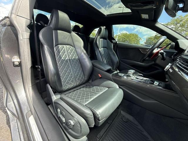 Photo of 2018 Daytona Gray Pearl Effect Audi S5