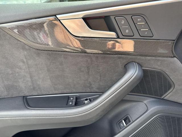 Photo of 2018 Daytona Gray Pearl Effect Audi S5