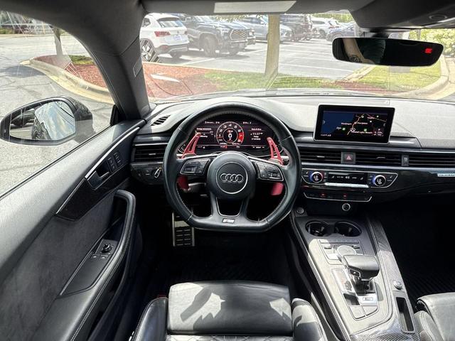 Photo of 2018 Daytona Gray Pearl Effect Audi S5