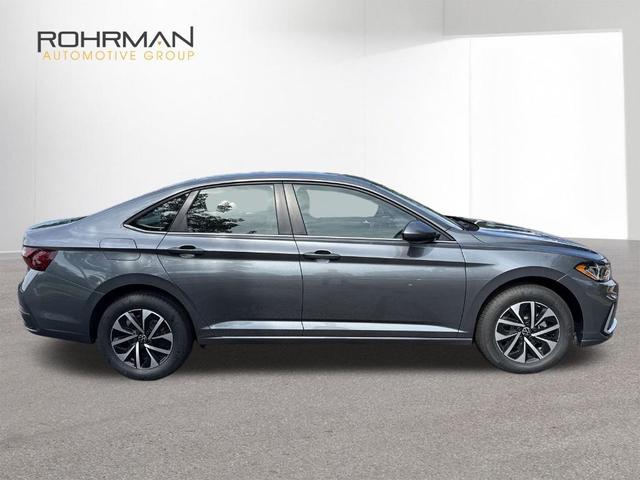Photo of 2025 Platinum Gray Metallic Volkswagen Jetta