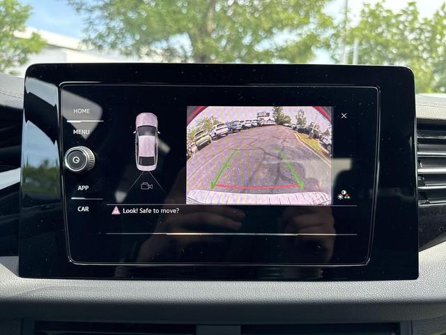 Photo of 2025 Platinum Gray Metallic Volkswagen Jetta