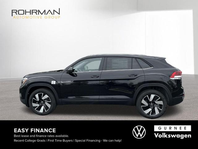 Photo of 2025 Deep Black Pearl Effect Volkswagen Atlas Cross Sport