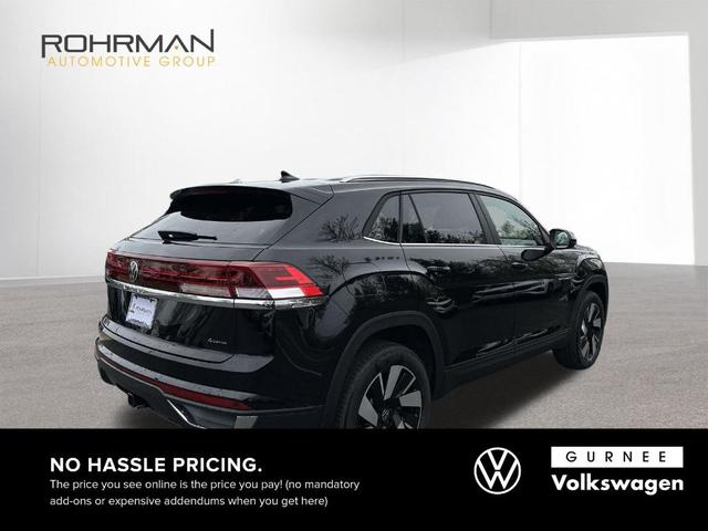 Photo of 2025 Deep Black Pearl Effect Volkswagen Atlas Cross Sport