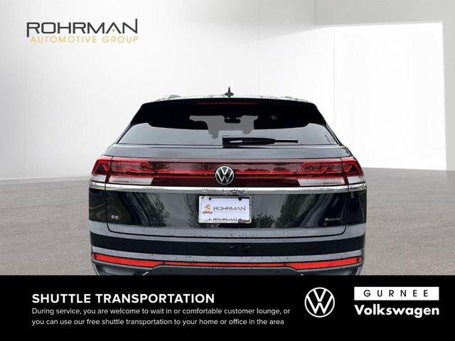 Photo of 2025 Deep Black Pearl Effect Volkswagen Atlas Cross Sport