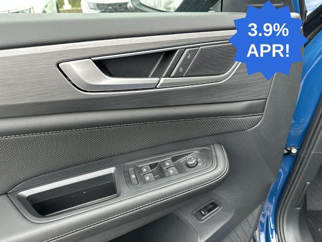 Photo of 2025 Mountain  Lake Blue Volkswagen Atlas Cross Sport