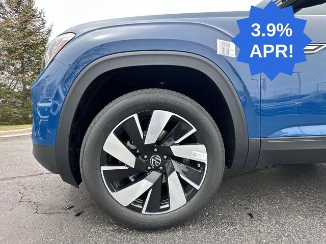 Photo of 2025 Mountain  Lake Blue Volkswagen Atlas Cross Sport