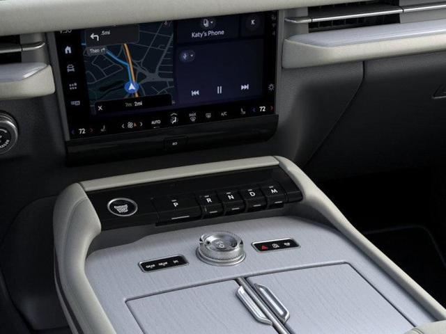 Photo of 2025 Gray Mist Lincoln Navigator L