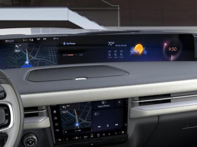 Photo of 2025 Gray Mist Lincoln Navigator L