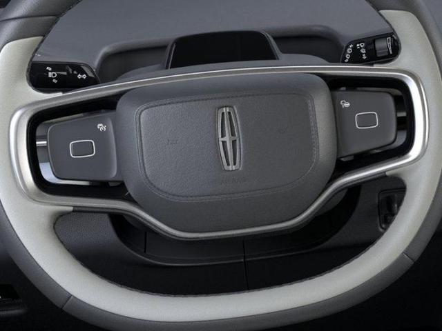 Photo of 2025 Gray Mist Lincoln Navigator L