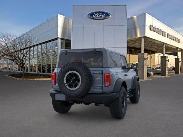 Photo of 2024 Azure Gray Metallic Ford Bronco