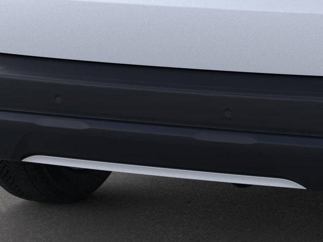 Photo of 2025 White Metallic Ford Escape