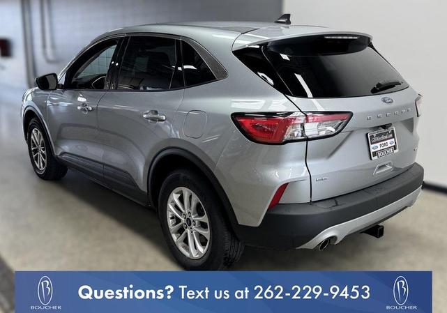 Photo of 2022 Iconic Silver Metallic Ford Escape