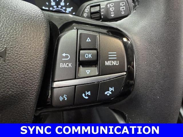 Photo of 2022 Iconic Silver Metallic Ford Escape