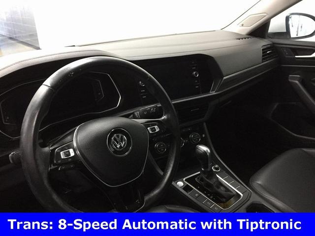 Photo of 2019 Pure White Volkswagen Jetta