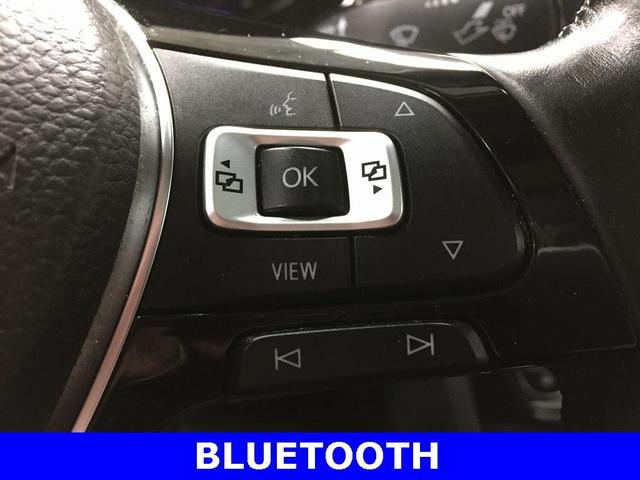 Photo of 2019 Pure White Volkswagen Jetta