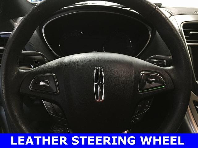 Photo of 2016 Luxe Metallic Lincoln MKX