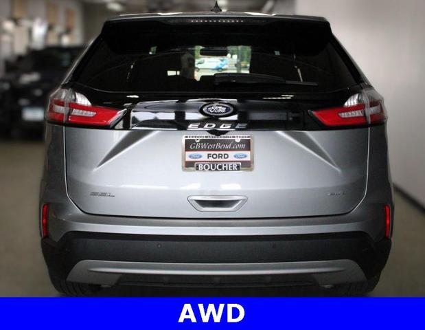 Photo of 2022 Iconic Silver Metallic Ford Edge