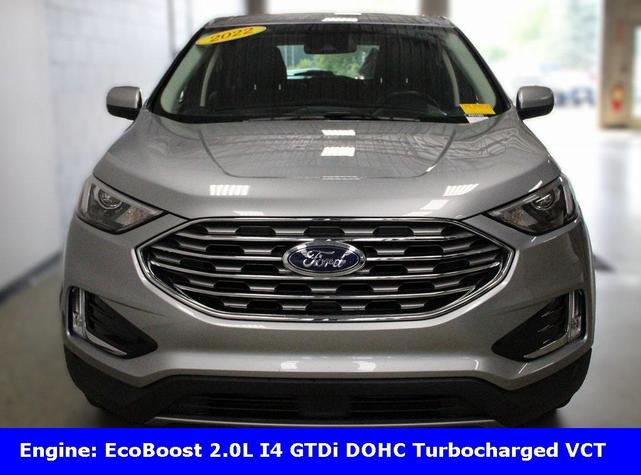 Photo of 2022 Iconic Silver Metallic Ford Edge