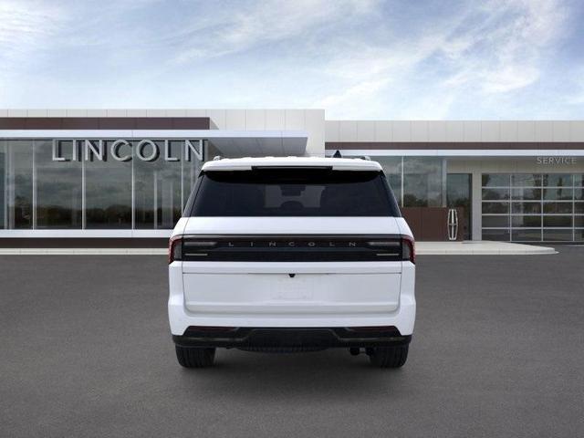 Photo of 2025 Pristine White Lincoln Navigator