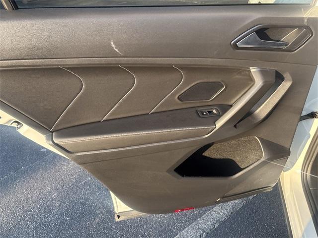 Photo of 2022 Pure White Volkswagen Tiguan