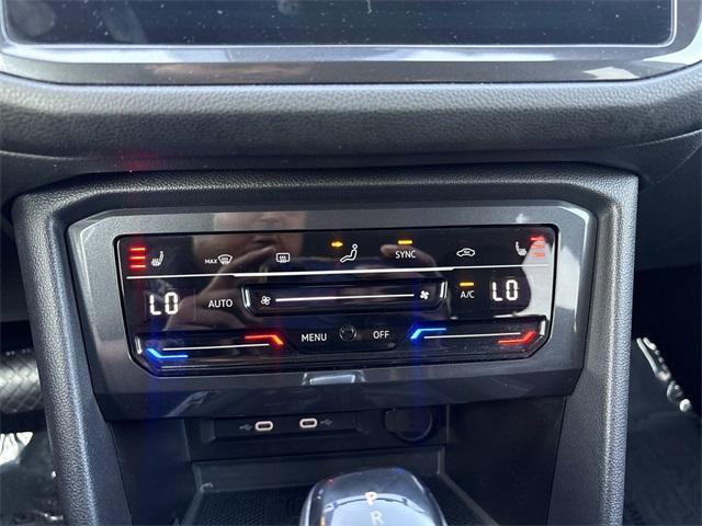 Photo of 2022 Pure White Volkswagen Tiguan