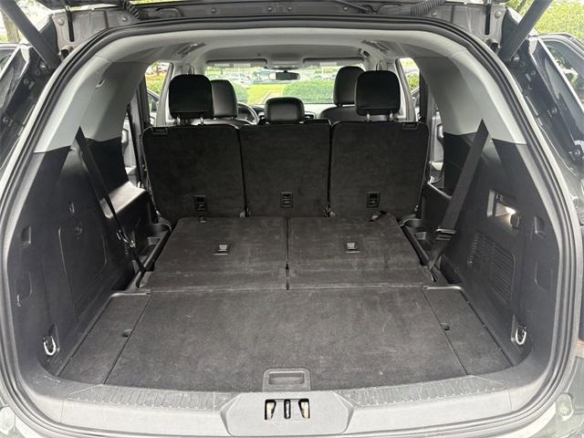 Photo of 2023 Green Metallic Ford Explorer