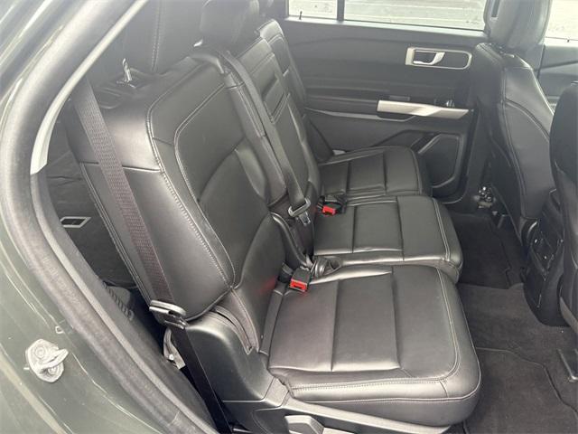 Photo of 2023 Green Metallic Ford Explorer