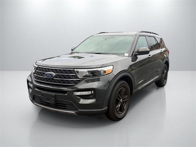 Photo of 2023 Green Metallic Ford Explorer