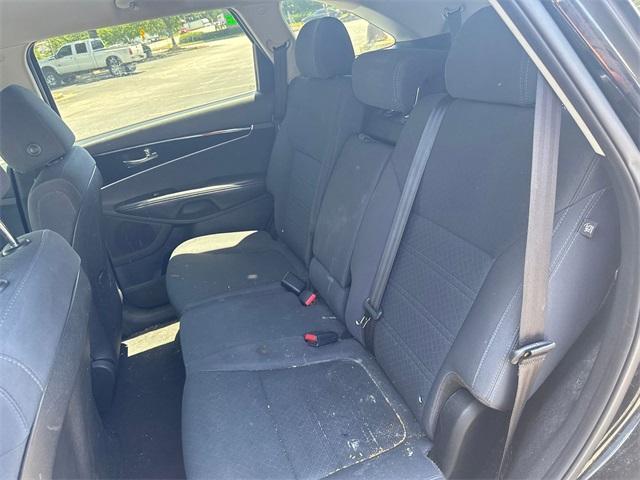 Photo of 2019 Ebony Black Kia Sorento