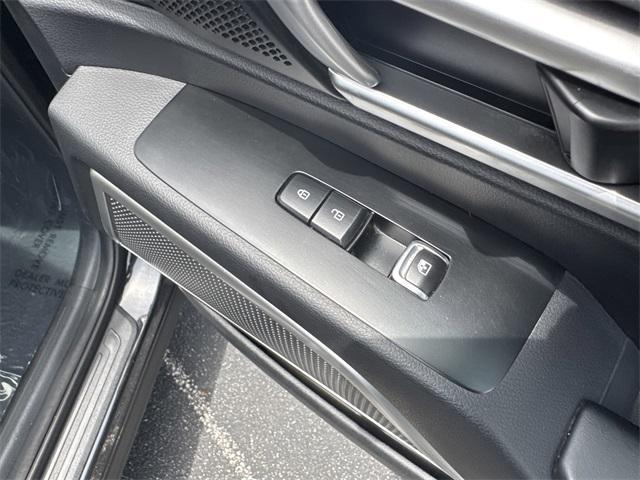 Photo of 2022 Ebony Black Kia Telluride