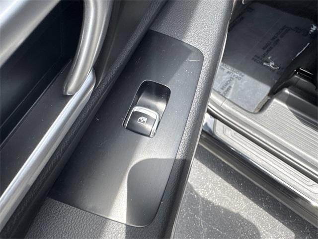 Photo of 2022 Ebony Black Kia Telluride