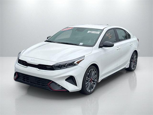 Photo of 2024 Snow White Pearl Kia Forte