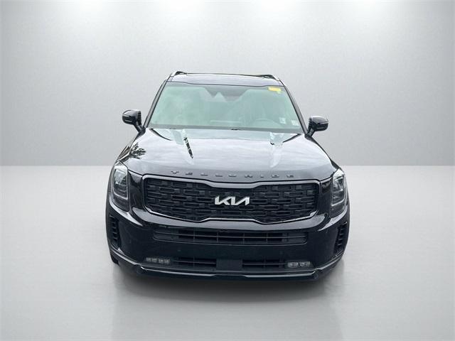 Photo of 2022 Ebony Black Kia Telluride