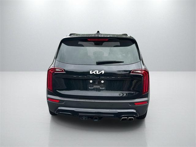 Photo of 2022 Ebony Black Kia Telluride