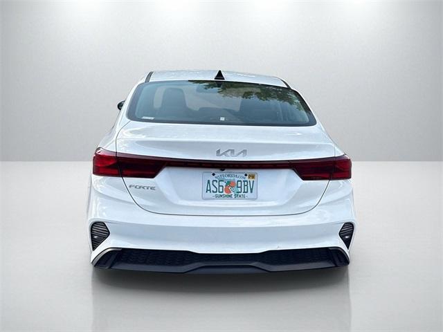 Photo of 2023 Snow White Pearl Kia Forte