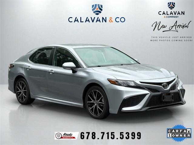 Photo of 2023 Silver Toyota Camry
