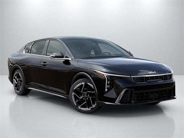 Photo of 2025 Aurora Black Pearl Kia K4