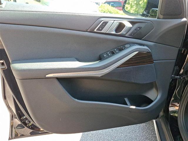 Photo of 2020 Jet Black BMW X5