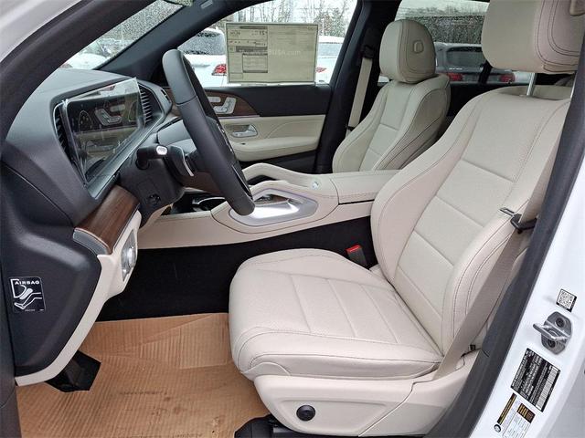 Photo of 2025 Polar White Mercedes-Benz GLE 450