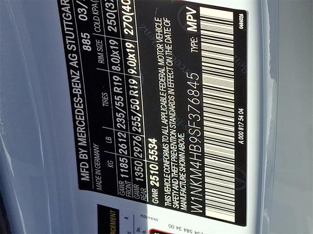 Photo of 2025 MANUFAKTUR Moonlight White Metallic Mercedes-Benz GLC 300