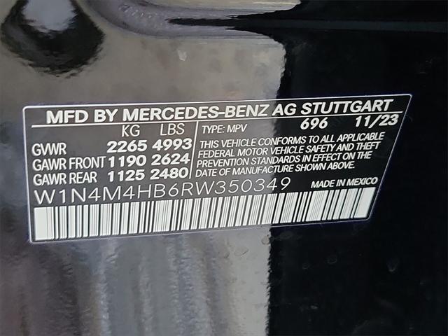 Photo of 2024 Night Black Mercedes-Benz GLB 250