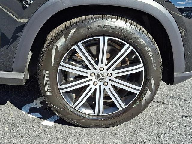 Photo of 2024 Black Mercedes-Benz GLE 450
