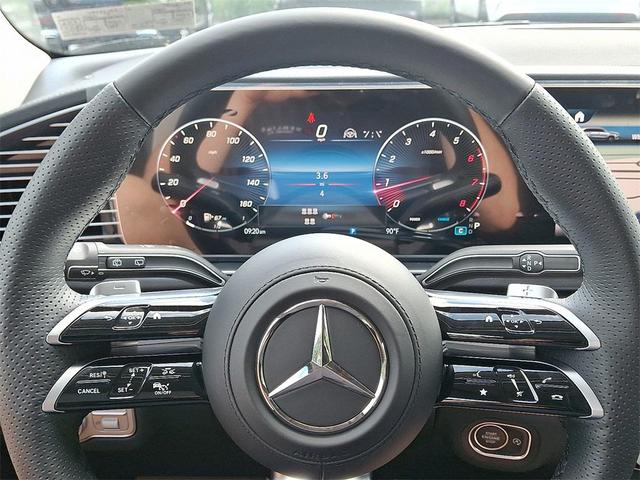 Photo of 2025 MANUFAKTUR Alpine Gray Mercedes-Benz GLS 450