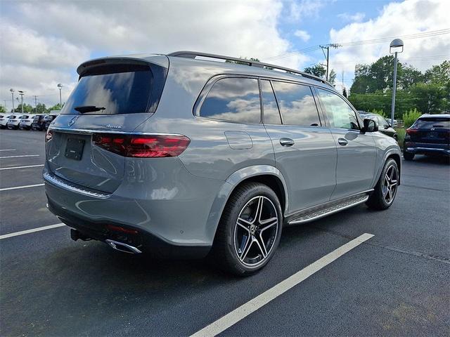 Photo of 2025 MANUFAKTUR Alpine Gray Mercedes-Benz GLS 450